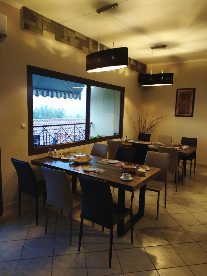 Smallhotel - Vevi Dış mekan fotoğraf