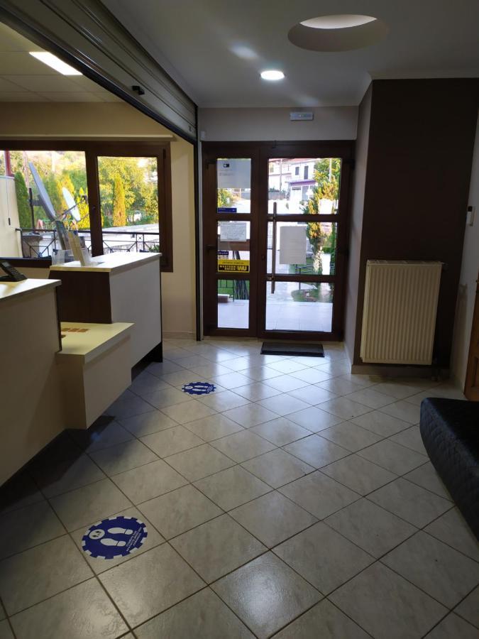 Smallhotel - Vevi Dış mekan fotoğraf
