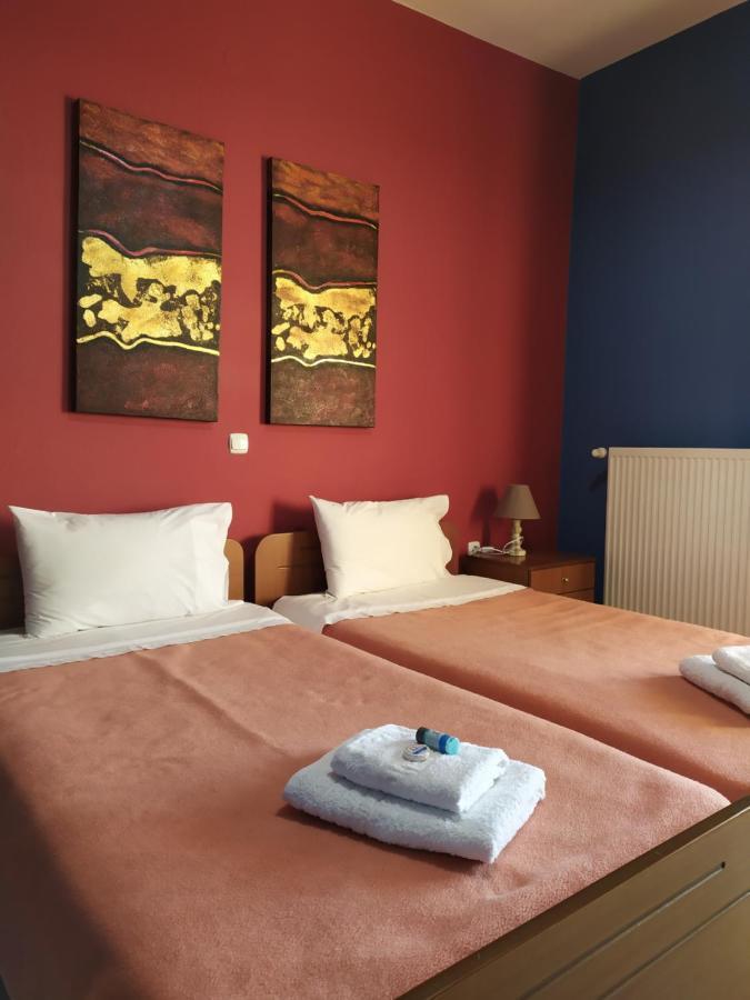Smallhotel - Vevi Dış mekan fotoğraf