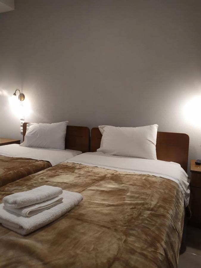 Smallhotel - Vevi Dış mekan fotoğraf