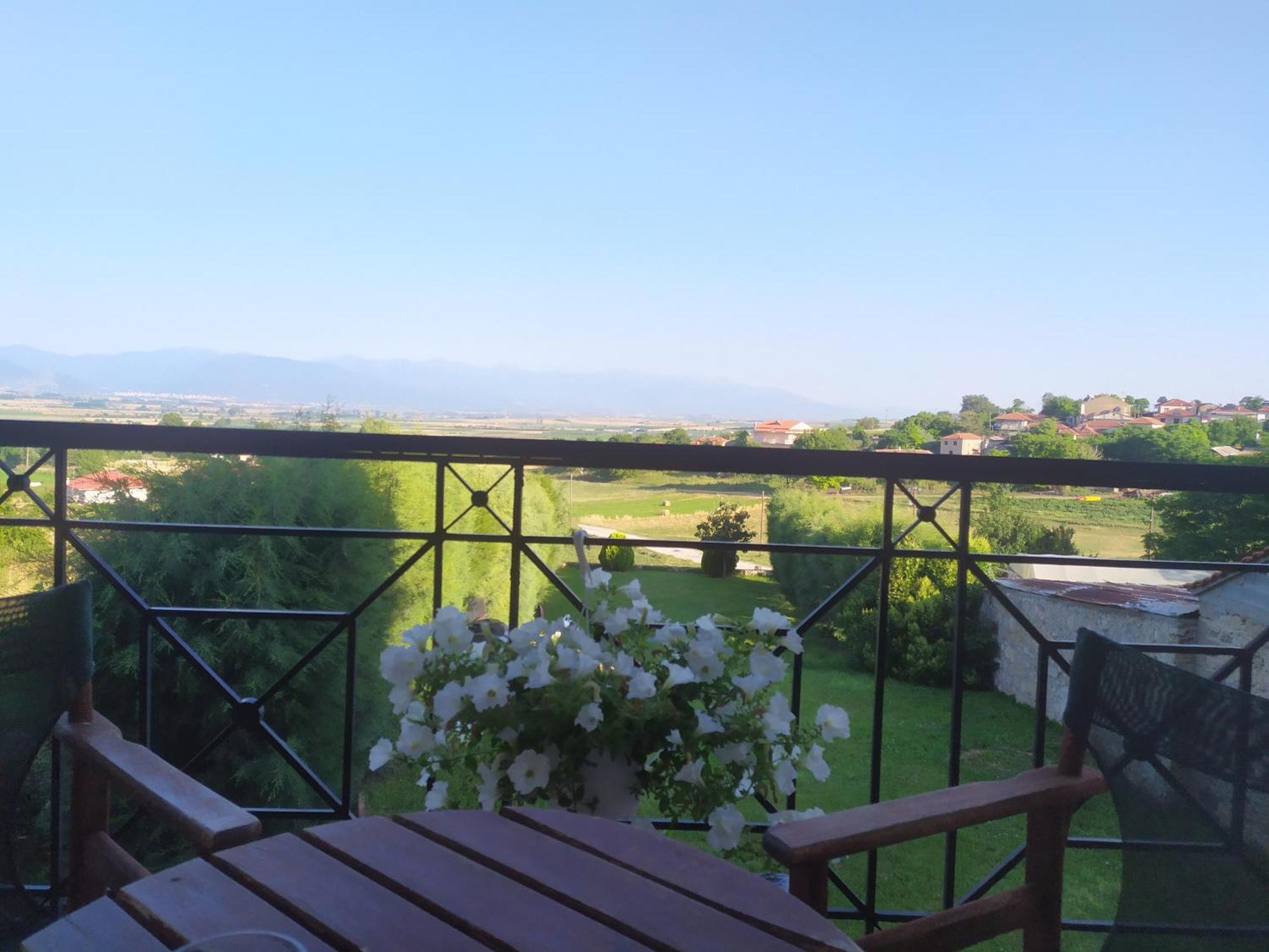 Smallhotel - Vevi Dış mekan fotoğraf